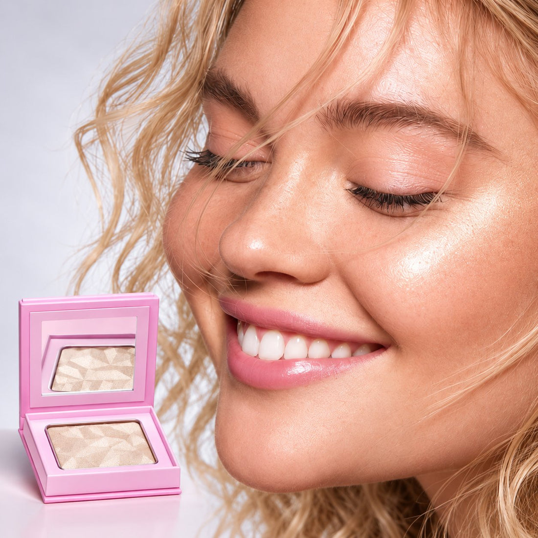 Trop™ Main Character Glitterbeam Highlighter after